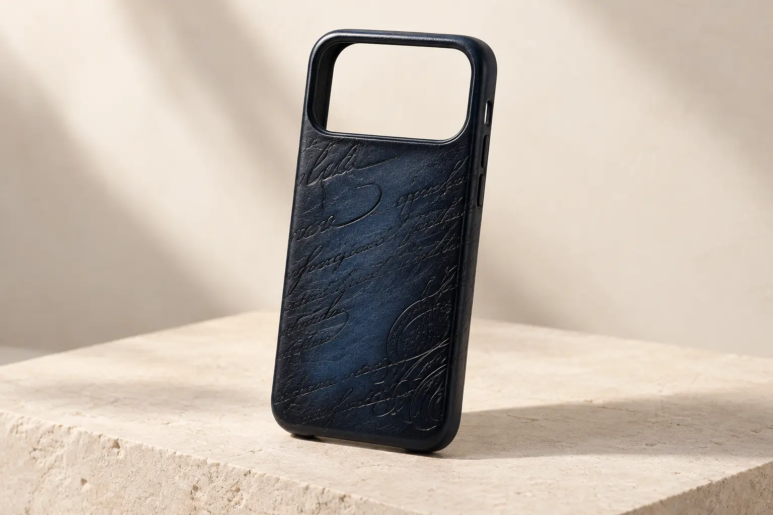 Иллюстрация в формате AI для чехла Berluti iPhone 17 Pro Max — Venezia Calf Leather