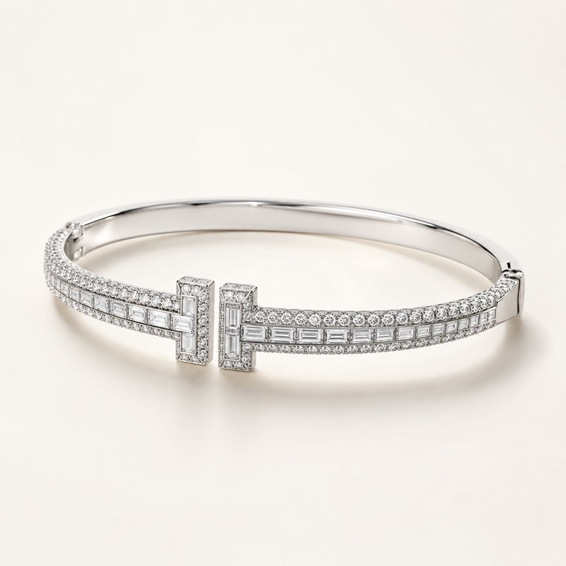 Tiffany & Co. — Tiffany T T1 Bangle — AI 生成イラスト